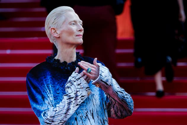 Tilda Swinton bei der Premiere des Kinofilms La bola negra The Black Ball auf dem Festival de Cannes 2026 79. Internationale Filmfestspiele von Cannes im Palais des Festivals. Cannes, 21.05.2026 *** Tilda Swinton at the premiere of the feature film La bola negra The Black Ball at the Festival de Cannes 2026 79 Cannes International Film Festival at the Palais des Festivals Cannes, 21 05 2026 Foto:xJ.xEdwardsx xFuturexImagex bola_6522