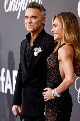 Robbie Williams et sa femme Ayda Field Photocall of the gala amfAR 2026 by Chopard à lHôtel du Cap Eden Roc à Antibes, lors du 79ème Festival International du Film de Cannes Le 21 mai 2026 Jacovides Moreau Bestimage Photocall of the gala amfAR 2026 by Chopard during the 79th Cannes International Film Festival On May 21, 2026 in Cannes, France Cannes France  Copyright: xJACOVIDES-MOREAUx xBESTIMAGExJACOVIDES-MOREAUx xBESTIMAGEx