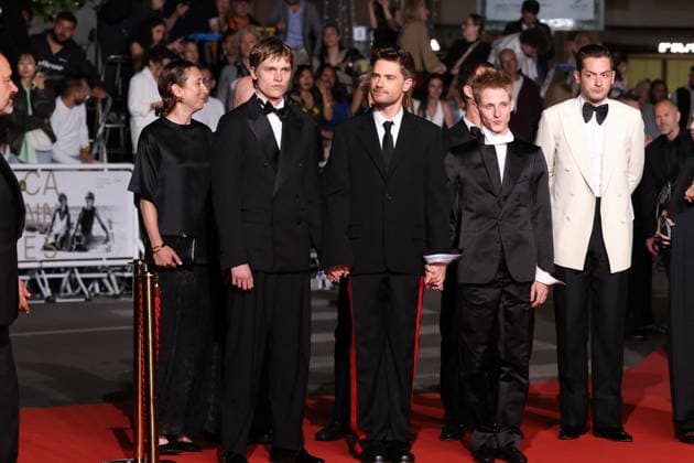 Cannes - Coward Red Carpet Screening Michiel Dhont, Jef Jacobs, Juliette Schrameck, Emmanuel Macchia, Valentin Campagne, Lukas Dhont, Willem De Schryver and Angelo Tijssens at the Coward screening on the red carpet during the 79th annual Cannes Film Festival at Palais des Festivals on May 21, 2026 in Cannes, France. Photo by Jerome Domine ABACAPRESS.COM Cannes France  Copyright: xDominexJerome ABACAx