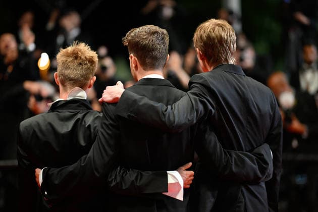 Cannes Screening Coward JR Emmanuel Macchia, Lukas Dhont, Valentin Campagne attending the screening of the movie Coward during the 79th Cannes Film Festival in Cannes, France on May 21, 2026. Photo by Julien Reynaud APS-Medias ABACAPRESS.COM Cannes France  Copyright: xReynaudxJulien APS-Medias ABACAx