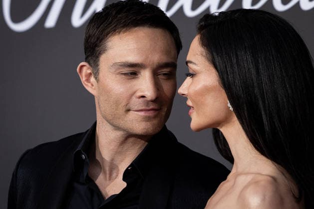 Ed Westwick et sa femme Amy Jackson Photocall of the gala amfAR 2026 by Chopard à lHôtel du Cap Eden Roc à Antibes, lors du 79ème Festival International du Film de Cannes Le 21 mai 2026 Jacovides Moreau Bestimage Photocall of the gala amfAR 2026 by Chopard during the 79th Cannes International Film Festival On May 21, 2026 in Cannes, France Cap d Antibes France  Copyright: xJACOVIDES-MOREAUx xBESTIMAGExJACOVIDES-MOREAUx xBESTIMAGEx