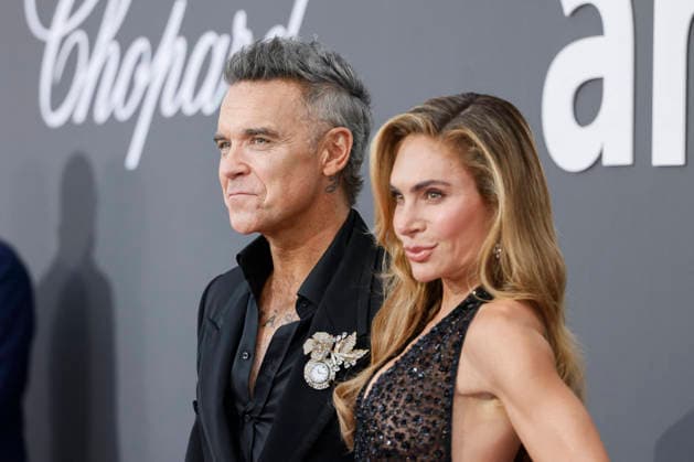 Cannes amfAR Gala Cannes 2026 MP CAP D ANTIBES, FRANCE - MAY 21: Robbie William, Ayda Field sattends the amfAR Gala Cannes 2026 presented by Chopard at Hotel du Cap-Eden-Roc on May 21, 2026 in Cap d Antibes, France. Photo by Marco Piovanotto Abacapress.com Antibes France  Copyright: xPiovanottoxMarco ABACAx