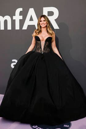 Cannes amfAR Gala Cannes 2026 MP CAP D ANTIBES, FRANCE - MAY 21: Tom Kaulitz, Heidi Klum, Henry Kaulitz attends the amfAR Gala Cannes 2026 presented by Chopard at Hotel du Cap-Eden-Roc on May 21, 2026 in Cap d Antibes, France. Photo by Marco Piovanotto Abacapress.com Antibes France  Copyright: xPiovanottoxMarco ABACAx