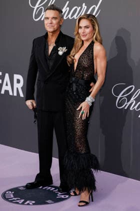 Cannes amfAR Gala Cannes 2026 MP CAP D ANTIBES, FRANCE - MAY 21: Robbie William, Ayda Field sattends the amfAR Gala Cannes 2026 presented by Chopard at Hotel du Cap-Eden-Roc on May 21, 2026 in Cap d Antibes, France. Photo by Marco Piovanotto Abacapress.com Antibes France  Copyright: xPiovanottoxMarco ABACAx