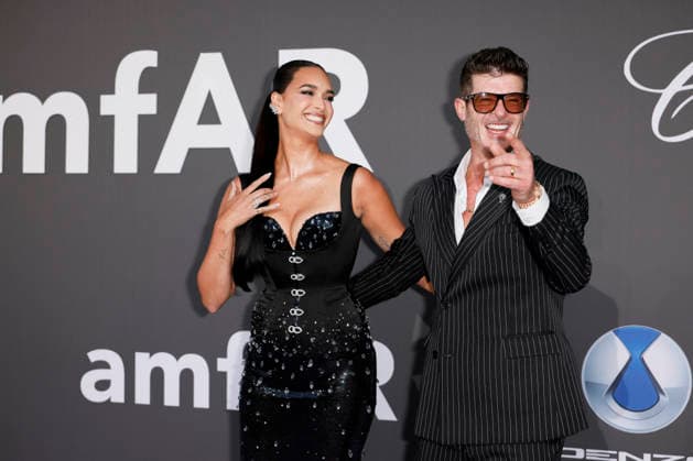 Cannes amfAR Gala Cannes 2026 MP CAP D ANTIBES, FRANCE - MAY 21: April Love Geary, Robin Thicke attends the amfAR Gala Cannes 2026 presented by Chopard at Hotel du Cap-Eden-Roc on May 21, 2026 in Cap d Antibes, France. Photo by Marco Piovanotto Abacapress.com Antibes France  Copyright: xPiovanottoxMarco ABACAx