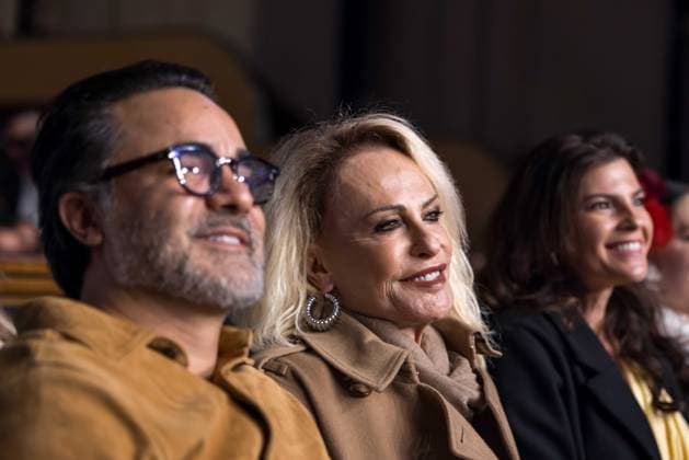 Brazilian singer Roberto Carlos during a performance at Radio City Music Hall in New York Brazilian TV host Ana Maria Braga is seen at the concert of Brazilian singer Roberto Carlos at Radio City Music Hall in New York, United States, this Thursday, May 21, 2026. NEW YORK NY UNITED STATES Copyright: xVANESSAxCARVALHOx