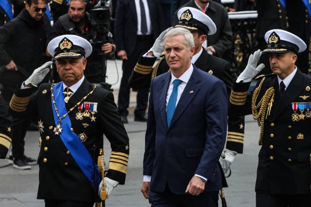 May 21, 2026, Valparaiso, Chile: President Jose Antonio Kast arrives at the 147th commemoration of Naval Glories Day. Commemoration number 147 of Naval Glories Day, with the presence of the president of Chile Jose Antonio Kast, in the city of Valparaiso, Chile. Valparaiso Chile  - ZUMAs197 20260521_aaa_s197_081 Copyright: xCristobalxBasaurexArayax