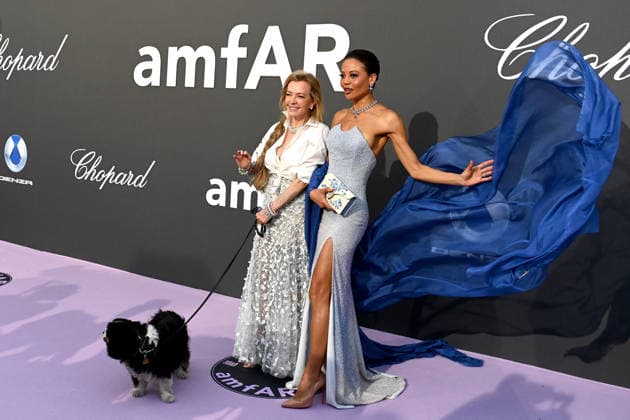 Cannes Amfar 2026 photocall FC Caroline Scheufele, Emma Thynn and Marchioness of Bath attends the amfAR Gala Cannes 2026 presented by Chopard at Hotel du Cap-Eden-Roc on May 21, 2026 in Cap d Antibes, France. Photo by Franck Castel ABACAPRESS.COM Cannes  Copyright: xCastelxFranck ABACAx
