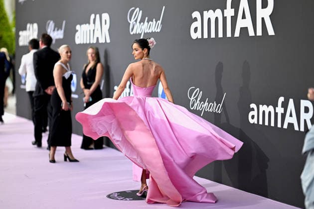 Cannes Amfar 2026 photocall FC Maura Higgins attends the amfAR Gala Cannes 2026 presented by Chopard at Hotel du Cap-Eden-Roc on May 21, 2026 in Cap d Antibes, France. Photo by Franck Castel ABACAPRESS.COM Cannes  Copyright: xCastelxFranck ABACAx