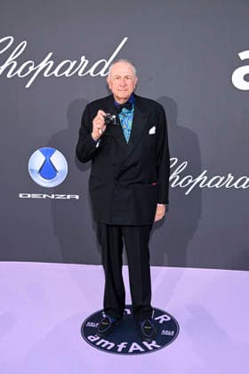 79th Cannes Film Festival amfAR red carpet - part 1 Eden Roc Hotel - Cap d™Antibes, France Jean Pigozzi 79th Cannes Film Festival amfAR red carpet - part 1 Eden Roc Hotel - Cap d™Antibes, France 21st May 2026 SGPItalia id 134688_119 *Not Exclusive  Copyright: xALFONSOxCATALANO SGPITALIAx