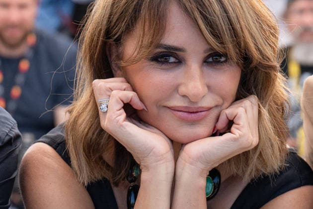 Cannes La Bola Negra Photocal LZ Penelope Cruz attending the photocall of La Bola Negra during the 79th Cannes International Film Festival in Cannes, France on May 22, 2026, the film selected in the Official Competition. Photo by Laurent Zabulon ABACAPRESS.COM Cannes  Copyright: xZabulonxLaurentx