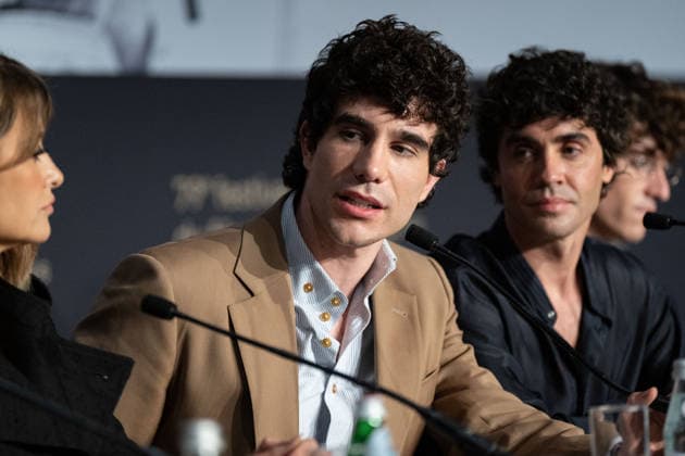 Cannes La Bola Negra Press Conference NG Penelope Cruz, Javier Calvo and Javier Ambrossi attending the Press Conference for ‘La Bola Negra’ in Cannes at Palais Des Festivals in Cannes, France on May 22 2026 as part of the 79th Cannes Film Festival. Photo by Nicolas Genin ABACAPRESS.COM Cannes France  Copyright: xGeninxNicolas ABACAx