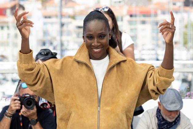 La maîtresse de cérémonie, Eye Haïdara pose lors du 79ème Festival de Cannes le 22 mai 2026 Jacovides Moreau Bestimage Eye Haïdara poses during the Master of Cermony photocall at the 79th annual Cannes Film Festival at Palais des Festivals on May 22, 2026 in Cannes Cannes France  Copyright: xJACOVIDES-MOREAUx xBESTIMAGExJACOVIDES-MOREAUx xBESTIMAGEx