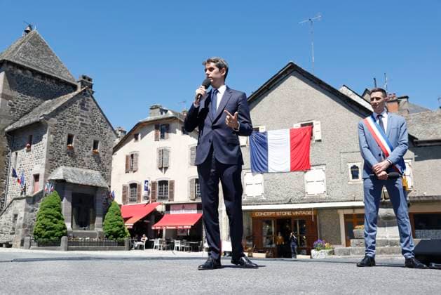GABRIEL ATTAL AVEYRON PHOTOPQR LE PARISIEN Olivier CORSAN Mur de Barrez 22 05 2026 Aveyron, France, May 22nd 2026 Gabriel Attal en déplacement en Aveyron Mur de Barrez, France, may 22nd 2026 former PM Gabriel Attal will be challenging for upcoming presidentiel election He visits Averyon Local Caption GABRIEL ATTAL RODEZ AVEYRON Mur de Barrez France  Copyright: xPHOTOPQR LExPARISIEN MAXPPPxOlivierxCORSANx 20260522LPA1708 20260522LPA1705
