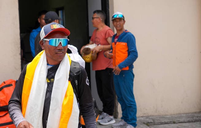 Nepalese climber Kami Rita Sherpa extends world record with 32nd Mount Everest climb KATHMANDU, NEPAL-MAY 22: Nepali mountaineer and guide Kami Rita Sherpa, 56, arrives at the airport in Kathmandu, Nepal, on May 22, 2026, after setting a new record by successfully summiting Mount Everest for the 32nd time. Sunil Pradhan Anadolu Kathmandu Nepal. Editorial use only. Please get in touch for any other usage.  Copyright: x2026xAnadoluxSunilxPradhanx