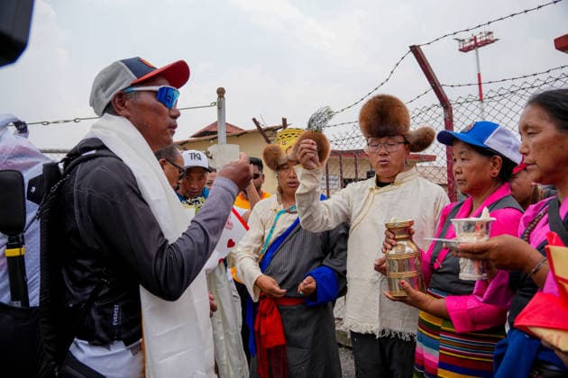 Nepalese climber Kami Rita Sherpa extends world record with 32nd Mount Everest climb KATHMANDU, NEPAL-MAY 22: Friends and family members welcome Kami Rita Sherpa, 56, upon his arrival at the airport in Kathmandu, Nepal, on May 22, 2026, after the veteran mountaineer and guide set a new record by successfully summiting Mount Everest for the 32nd time. Sunil Pradhan Anadolu Kathmandu Nepal. Editorial use only. Please get in touch for any other usage.  Copyright: x2026xAnadoluxSunilxPradhanx