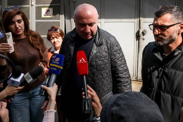 ARMENIA, YEREVAN - MAY 22, 2026: The Prosperous Armenia Party s parliamentary candidate Andranik Tevanyan is seen during his detention. The 2026 Armenian parliamentary election is scheduled to be held on 7 June Yerevan Armenia  - ZUMAt113 20260522_zaa_t113_161 Copyright: xAlexanderxPatrinx