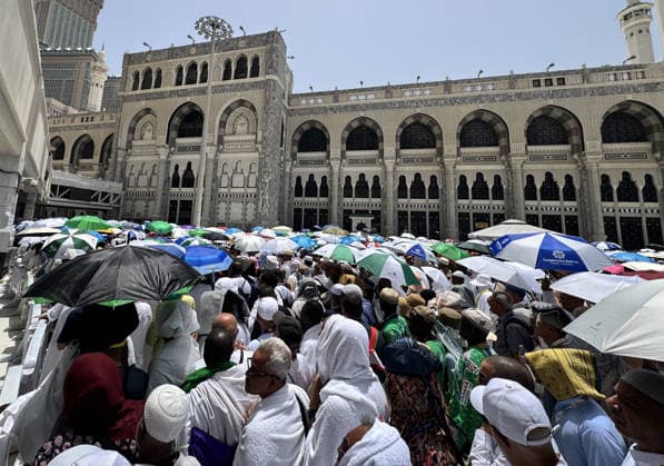 Prospective pilgrims perform the last Friday prayer before Eid al-Adha in Mecca MECCA, SAUDI ARABIA - MAY 22: Muslim pilgrims from various countries around the world who come to perform the Hajj, circumambulate the Masjid al-Haram ahead of the last Friday prayer before Eid al-Adha in Mecca, Saudi Arabia on May 22, 2026. Ali Atmaca Anadolu Mecca Saudi Arabia. Editorial use only. Please get in touch for any other usage.  Copyright: x2026xAnadoluxAlixAtmacax