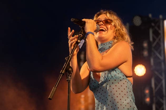 Better Joy at Bearded Theory Festival at Catton Hall in Walton upon Trent, UK on 22 May 2026 Bria Keely at Better Joy at Bearded Theory Festival at Catton Hall in Walton upon Trent, UK on 22 May 2026, Credit:Stephen Keable Avalon UK, Derbyshire, Walton upon Trent, Catton Hall  Copyright: xStephenxKeablex xAvalonx 1104124265