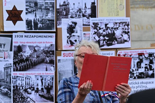 Manifestation rally on Liberty Square to express opposition to the holding of the Congress of Sudeten Germans in Brno, 22 May 2026, Czech Republic. Reading of the names of the victims of the Holocaust. (CTKxPhoto VaclavxSalek) CTKPhotoP2026052205915  CTKPhotoP2026052205915