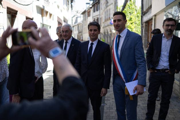 Gabriel Attal Announces his candidacy for the presidential elections - Mur-de-Barrez General Secretary of French centrist party Renaissance Gabriel Attal, Mayor of Mur-de-Barrez Pierre Ignace arrives to delivers a speech during a visit to the village of Mur-de-Barrez in the Aveyron department, southwestern France on May 22, 2026. Former prime minister Gabriel Attal said on May 22, 2026 he was running for president next year. Photo by Raphael Lafargue ABACAPRESS.COM Mur-de-Barrez France  Copyright: xLafarguexRaphael ABACAx