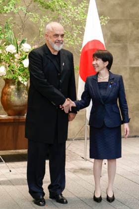 May 22, 2026, Tokyo, Japan: (L to R) Albanian Prime Minister EDI RAMA meets with Japanese Prime Minister SANAE TAKAICHI at the prime minister s official residence in Tokyo. Prime Minister Rama is currently in Japan on an official working visit. Tokyo Japan  - ZUMAm191 20260522_aap_m191_005 Copyright: xRodrigoxReyesxMarinx