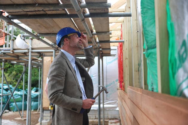 Britain s Prince William visits Isles of Scilly Britain s Prince William, The Duke of Cornwall, prepares to hammer a nail into one of the homes that is being built, as he visits the construction site of 10 new sustainable homes delivered by the Duchy of Cornwall, and to help tackle the Isles acute housing shortage, in St Mary s, Isles of Scilly, Britain, May 22, 2026., Credit:Hannah McKay PA ROTA - B68 Avalon UNITED KINGDOM, ISLES OF SCILLY  Copyright: xHannahxMcKayx xPAxROTAx-xB68x xAvalonx 1104151022