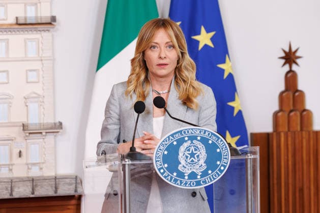 News - Giorgia Meloni meets with Irish Prime Minister Micheal Martin Italian Prime Minister Giorgia Meloni and Prime Minister of Ireland Micheal Martin (not in view) attend a press conference after the meeting at Palazzo Chigi on May 22, 2026, Rome, Italy. Rome Palazzo Chigi Italy Copyright: xEmanuelaxVertollix xLiveMediax LPN_2464481