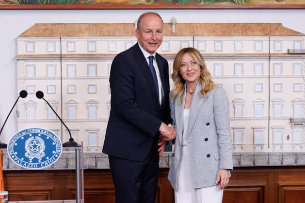 News - Giorgia Meloni meets with Irish Prime Minister Micheal Martin Italian Prime Minister Giorgia Meloni and Prime Minister of Ireland Micheal Martin seen during a press conference after the meeting at Palazzo Chigi on May 22, 2026, Rome, Italy. Rome Palazzo Chigi Italy Copyright: xEmanuelaxVertollix xLiveMediax LPN_2464511
