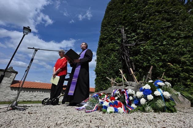 Memorial event Jachymov Hell to honour political prisoners from uranium camps near Jachymov and Horni Slavkov, organised by the association Bearers of the Legacy of Jachymov Hell, Horni Slavkov, Czech Republic, May 22, 2026. (CTKxPhoto SlavomirxKubes) CTKPhotoP2026052205490  CTKPhotoP2026052205490