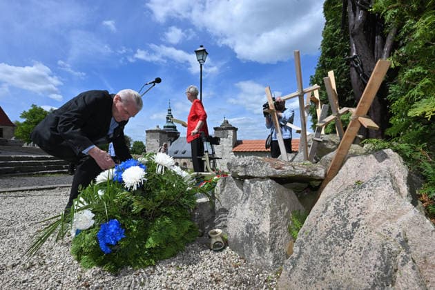 News Bilder des Tages 94 years old former political prisoner Leo Zidek attends the memorial event Jachymov Hell to honour political prisoners from uranium camps near Jachymov and Horni Slavkov, organised by the association Bearers of the Legacy of Jachymov Hell, Horni Slavkov, Czech Republic, May 22, 2026. (CTKxPhoto SlavomirxKubes) CTKPhotoP2026052205502  CTKPhotoP2026052205502