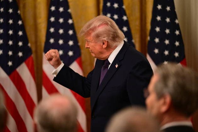 Swearing In event for Chairman of the Federal Reserve Kevin Warsh WASHINGTON, D.C., UNITED STATES - MAY 22: President of the United States Donald J. Trump speaks during the swearing in event for Chairman of the Federal Reserve Kevin Warsh at the White House, Washington, D.C., US, May 22, 2026. President Donald Trump participates in the swearing-in ceremony for incoming Federal Reserve Chairman Kevin Warsh this morning. Warsh succeeds outgoing Chairman Jerome Powell, a frequent target of the president over his refusals to quickly lower interest rates. Kyle Mazza Anadolu Washington DC United States. Editorial use only. Please get in touch for any other usage.  Copyright: x2026xAnadoluxKylexMazzax