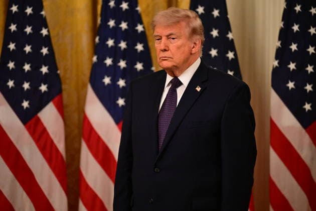 Swearing In event for Chairman of the Federal Reserve Kevin Warsh WASHINGTON, DC - MAY 22: U.S. President Donald Trump speaks during the swearing-in ceremony for the new Chairman of the Federal Reserve, Kevin Warsh in the East Room of the White House on May 22, 2026 in Washington, DC. Warsh succeeds Jerome Powell, who served as Chair for eight years. Kyle Mazza Anadolu Washington DC United States. Editorial use only. Please get in touch for any other usage.  Copyright: x2026xAnadoluxKylexMazzax
