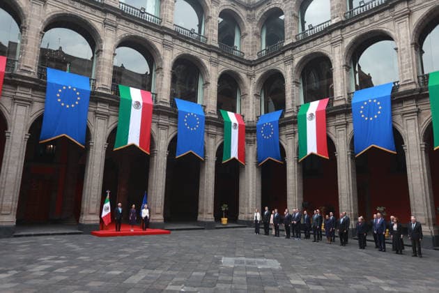 May 22, 2026, Mexico City, Mexico: Mexican President CLAUDIA SHEINBAUM received European Commission President URSULA VON DER LEYEN at the National Palace in Mexico City within the framework of the signing of the Modernized Global Agreement between Mexico and the European Union during the VIII Mexico European Union Summit. European Council President ANTONIO COSTA and officials from both governments also took part in the meeting. Mexico City Mexico  - ZUMAl178 20260522_znp_l178_015 Copyright: xCristianxLeyvax