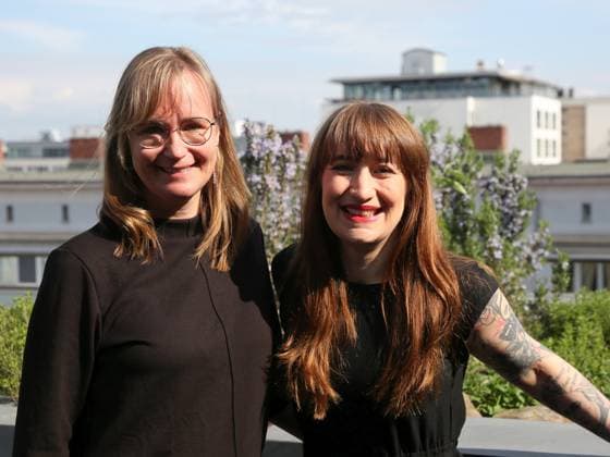 deutsche Politikerinnen Eva von Angern (MdL,Die Linke) und Heidi Reichinnek (MdB,Die Linke) beim Kita-Gipfel der Fraktion Die Linke im Landtag von Sachsen-Anhalt im Roncalli-Haus Magdeburg deutsche Politikerinnen Eva von Angern (MdL,Die Linke) und Heidi Reichinnek (MdB,Die Linke) beim Kita-Gipfel der Fraktion Die Linke im Landtag von Sachsen-Anhalt im Roncalli-Haus Magdeburg (License=RM) Copyright: xZoonar.com AxelxKammererx 25047260