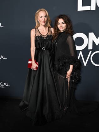 Entertainment Bilder des Tages IPA84977425 - Cannes, 79th Cannes Film Festival 2026 - evening 11. L OrÃ al Paris Lights on Women s Worth Award. Pictured are Gillian Anderson, Ariana Greenblatt  Copyright: xSimonexComix xPoolxPhotoxEventsx07x 84977425