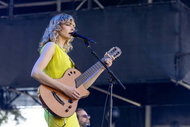 May 22, 2026, Napa, California, U.S: Musician HANNAH COHEN during the BottleRock Music Festival in Napa, California Napa U.S  - ZUMAs135 20260522_zap_s135_032 Copyright: xDanielxDeSloverx