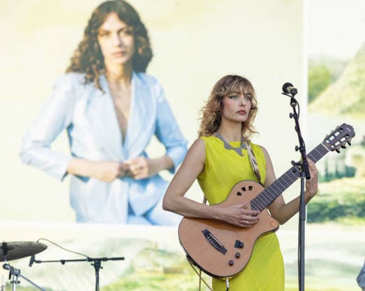 May 22, 2026, Napa, California, U.S: Musician HANNAH COHEN during the BottleRock Music Festival in Napa, California Napa U.S  - ZUMAs135 20260522_zap_s135_025 Copyright: xDanielxDeSloverx