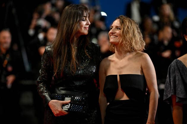Cannes Exit Screening Histoires De La Nuit JR Monica Bellucci, Lea Mysius attending the exit of the screening of the movie Histoires De La Nuit during the 79th Cannes Film Festival in Cannes, France on May 22, 2026. Photo by Julien Reynaud APS-Medias ABACAPRESS.COM Cannes France  Copyright: xReynaudxJulien APS-Medias ABACAx