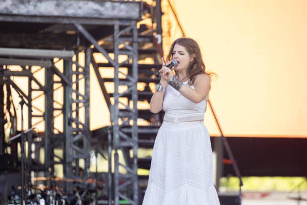 May 22, 2026, Napa, California, U.S: Singer INDY (INDY YELICH-O CONNOR) during the BottleRock Music Festival in Napa, California Napa U.S  - ZUMAs135 20260522_zap_s135_013 Copyright: xDanielxDeSloverx