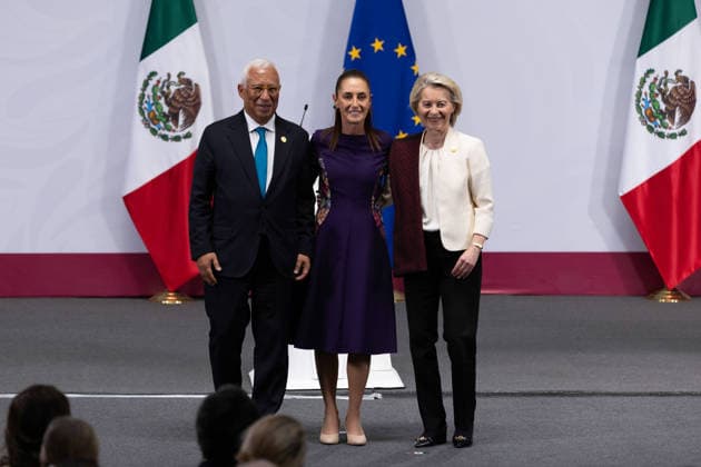 May 22, 2026, Mexico City, Mexico: Mexican President CLAUDIA SHEINBAUM, European Commission President URSULA VON DER LEYEN and European Council President ANTONIO COSTA took part in a press conference at the National Palace in Mexico City within the framework of the VIII Mexico European Union Summit and the signing of the Modernized Global Agreement between Mexico and the European Union. Mexico City Mexico - ZUMAl178 20260522_znp_l178_067 Copyright: xCristianxLeyvax