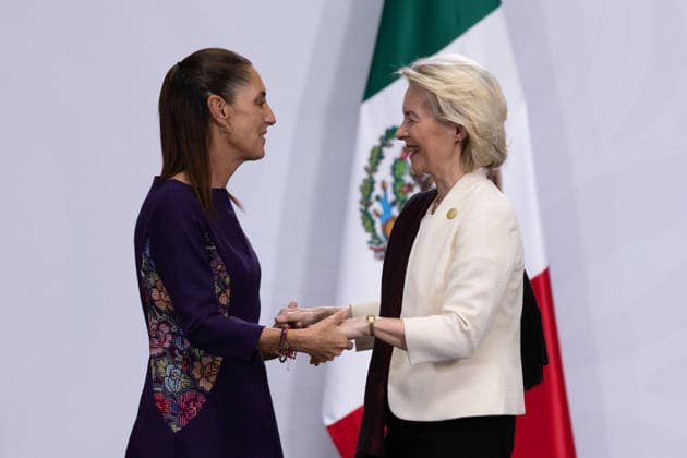 May 22, 2026, Mexico City, Mexico: Mexican President CLAUDIA SHEINBAUM, European Commission President URSULA VON DER LEYEN and European Council President ANTONIO COSTA took part in a press conference at the National Palace in Mexico City within the framework of the VIII Mexico European Union Summit and the signing of the Modernized Global Agreement between Mexico and the European Union. Mexico City Mexico - ZUMAl178 20260522_znp_l178_075 Copyright: xCristianxLeyvax