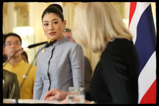 Catherine Pegard Remits Legion d Honneur to Princess Sirivannavari Nariratana Rajakanya - Paris Catherine Pegard, French Minister of Culture, presents the insignia of Grand Officer of the Legion d Honneur to Her Royal Highness Princess Sirivannavari Nariratana Rajakanya of Thailand during a ceremony at the Ministry of Culture s Salon des Maréchaux in Paris, France on May 22, 2026. Photo by Alain Guizard ABACAPRESS.COM Paris France  Copyright: xGuizardxAlain ABACAx