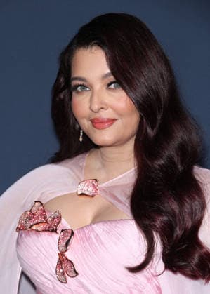 Aishwarya Rai Bachchan Photocall for the LOreal Lights on women s worth evening during the 79th Cannes International Film Festival on May 22, 2026 Denis Guignebourg Bestimage Photocall for the LOreal Lights on women s worth evening during the 79th Cannes International Film Festival on May 22, 2026 Cannes France  Copyright: xDenisxGuignebourgx xBestimagexDenisxGuignebourgx xBestimagex