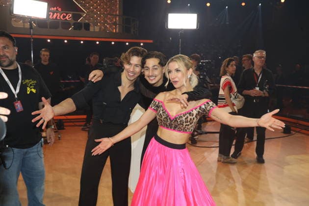 Joel Mattli, Milano aka Milane Baybah und Anna-Carina Woitschack in der elften Live-Show der 19. Staffel der RTL-Tanzshow Let s Dance im MMC Coloneum. Köln, 22.05.2026 *** Joel Mattli, Milano aka Milane Baybah and Anna Carina Woitschack in the eleventh live show of season 19 of the RTL dance show Let s Dance at the MMC Coloneum Cologne, 22 05 2026 Copyright: xAgenturxMatthiasxWehnertx xM.xGränzdörferx