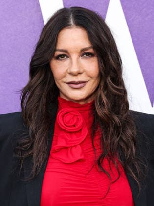 Netflix FYSEE LA - Wednesday Season 2 ATAS Emmy FYC Event HOLLYWOOD, LOS ANGELES, CALIFORNIA, USA - MAY 22: Welsh actress Catherine Zeta-Jones wearing Magda Butrym arrives at the Netflix FYSEE LA - Wednesday Season 2 ATAS (Academy of Television Arts and Sciences) Emmy FYC (For Your Consideration) Event held at the Hollywood Forever Cemetery on May 22, 2026 in Hollywood, Los Angeles, California, United States. Hollywood Hollywood Forever Cemetery California United States Copyright: xXavierxCollin ImagexPressxAgencyx