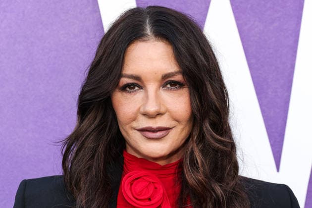 Netflix FYSEE LA - Wednesday Season 2 ATAS Emmy FYC Event HOLLYWOOD, LOS ANGELES, CALIFORNIA, USA - MAY 22: Welsh actress Catherine Zeta-Jones wearing Magda Butrym arrives at the Netflix FYSEE LA - Wednesday Season 2 ATAS (Academy of Television Arts and Sciences) Emmy FYC (For Your Consideration) Event held at the Hollywood Forever Cemetery on May 22, 2026 in Hollywood, Los Angeles, California, United States. Hollywood Hollywood Forever Cemetery California United States Copyright: xXavierxCollin ImagexPressxAgencyx