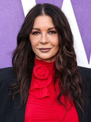 Netflix FYSEE LA - Wednesday Season 2 ATAS Emmy FYC Event HOLLYWOOD, LOS ANGELES, CALIFORNIA, USA - MAY 22: Welsh actress Catherine Zeta-Jones wearing Magda Butrym arrives at the Netflix FYSEE LA - Wednesday Season 2 ATAS (Academy of Television Arts and Sciences) Emmy FYC (For Your Consideration) Event held at the Hollywood Forever Cemetery on May 22, 2026 in Hollywood, Los Angeles, California, United States. Hollywood Hollywood Forever Cemetery California United States Copyright: xXavierxCollin ImagexPressxAgencyx