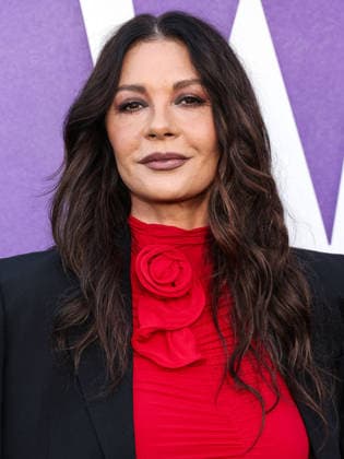 Netflix FYSEE LA - Wednesday Season 2 ATAS Emmy FYC Event HOLLYWOOD, LOS ANGELES, CALIFORNIA, USA - MAY 22: Welsh actress Catherine Zeta-Jones wearing Magda Butrym arrives at the Netflix FYSEE LA - Wednesday Season 2 ATAS (Academy of Television Arts and Sciences) Emmy FYC (For Your Consideration) Event held at the Hollywood Forever Cemetery on May 22, 2026 in Hollywood, Los Angeles, California, United States. Hollywood Hollywood Forever Cemetery California United States Copyright: xXavierxCollin ImagexPressxAgencyx