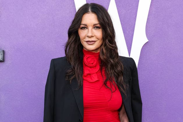 Netflix FYSEE LA - Wednesday Season 2 ATAS Emmy FYC Event HOLLYWOOD, LOS ANGELES, CALIFORNIA, USA - MAY 22: Welsh actress Catherine Zeta-Jones wearing Magda Butrym arrives at the Netflix FYSEE LA - Wednesday Season 2 ATAS (Academy of Television Arts and Sciences) Emmy FYC (For Your Consideration) Event held at the Hollywood Forever Cemetery on May 22, 2026 in Hollywood, Los Angeles, California, United States. Hollywood Hollywood Forever Cemetery California United States Copyright: xXavierxCollin ImagexPressxAgencyx